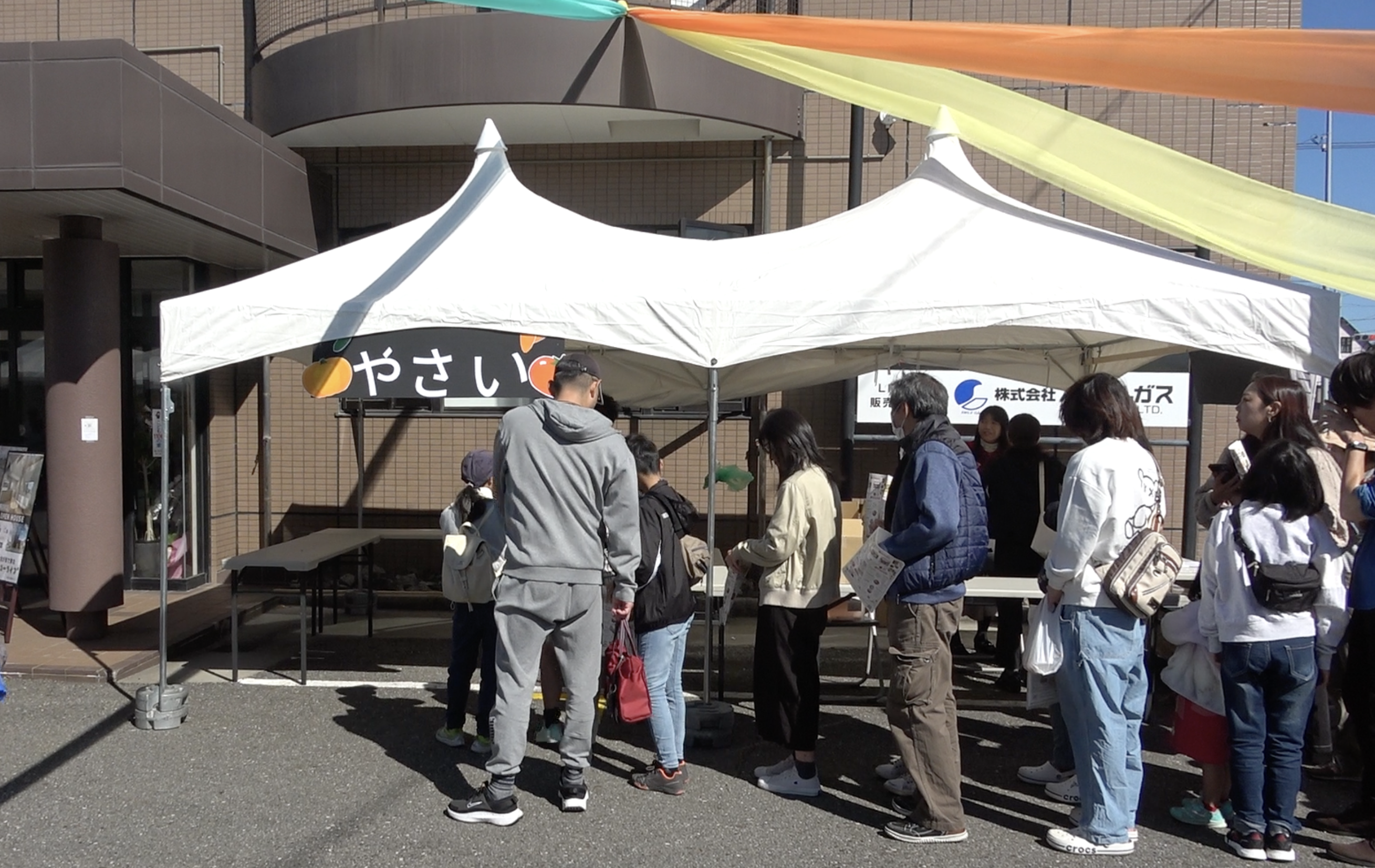 やさいブースの行列